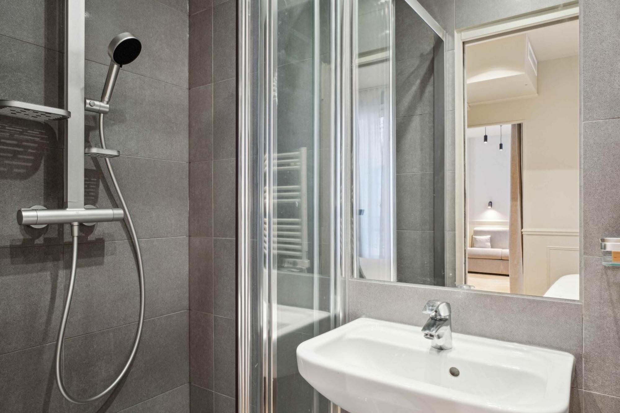 Hotel Clemence Париж Экстерьер фото